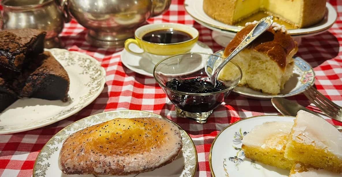 A French "Tea Time" in Paris - The Market Atmosphere You’ll Actually Feel During the Tasting