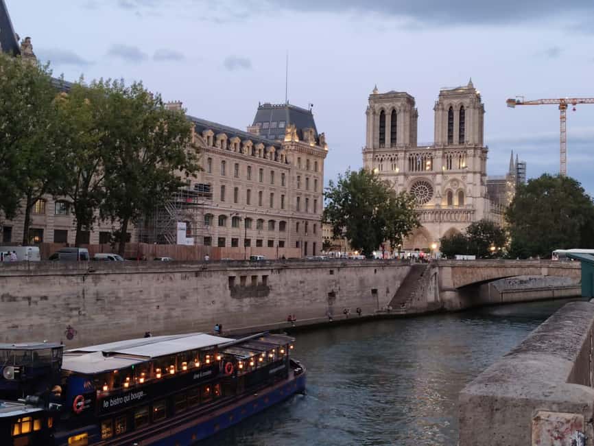 Best Bits of Paris: 40 Favourites Walking Tour 5 hours - The guide factor: why good explanations matter on day one