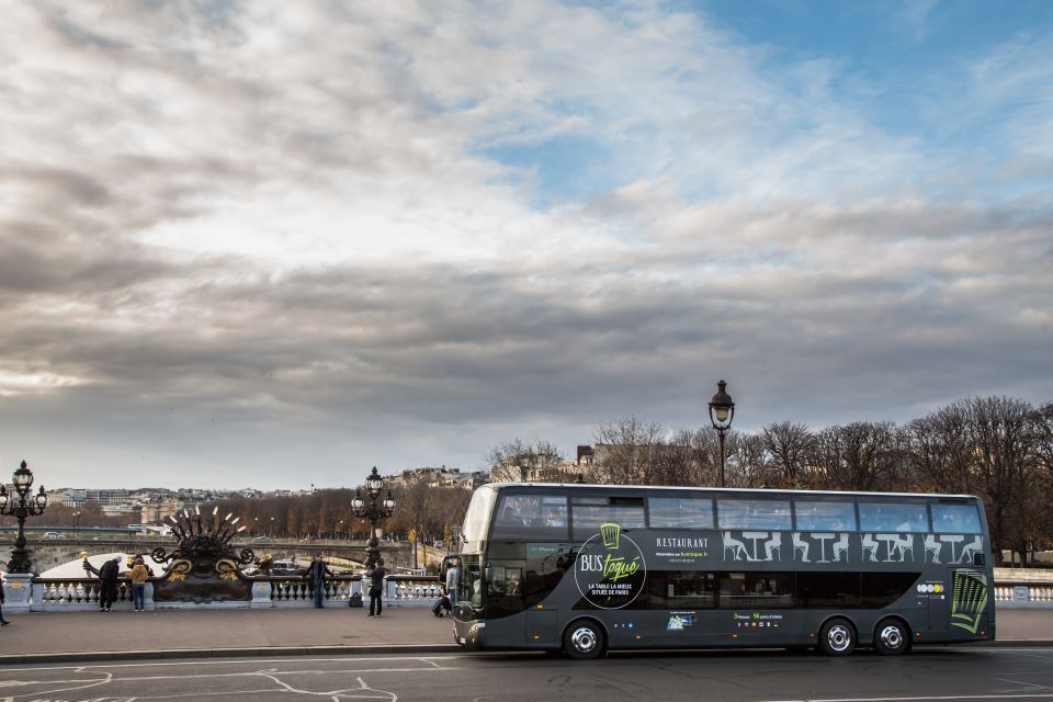 Champs Elysées Bus Toqué Lunch w/ a Glass of Champagne - How the guide actually helps: 96 points, audio and video