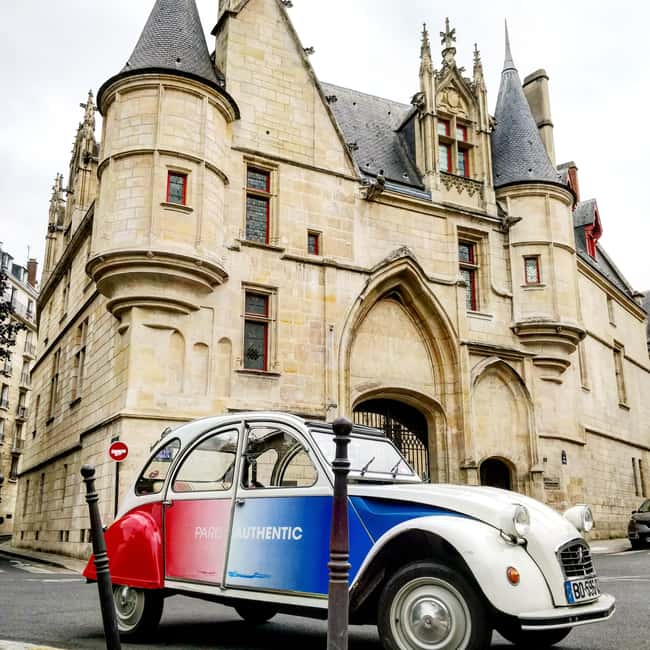 Classic, Romantic Paris: 3-Hour Vintage 2CV Tour - Montmartre romance: Sacré-Cœur, Moulin Rouge, and Pigalle from street level