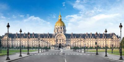 Classical and Monumental Paris Tour along the Seine River - The 150 minutes pacing: how this tour avoids the usual Paris chaos