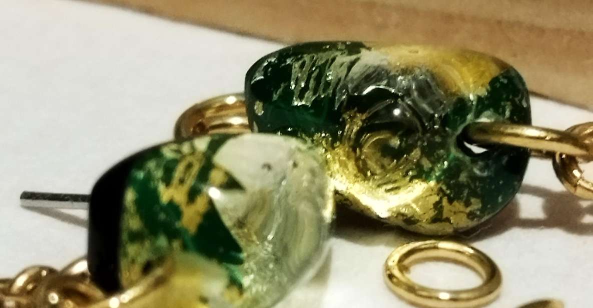 Design Luxury Jewelry in le Marais, in the heart of Paris! - The 3-hour flow: wine and introductions, then hands-on design time