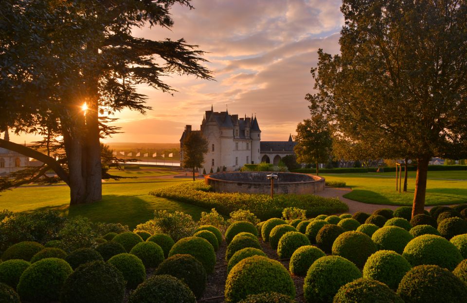 Exclusive Wine Day Trip Loire Valley from Paris - Château de Chambord: gardens, views, and the big Renaissance flex
