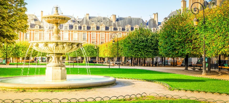 Exploring Paris with a Local: Montmartre to La Seine - Your 4-hour route: Eiffel Tower energy to Montmartre vibes