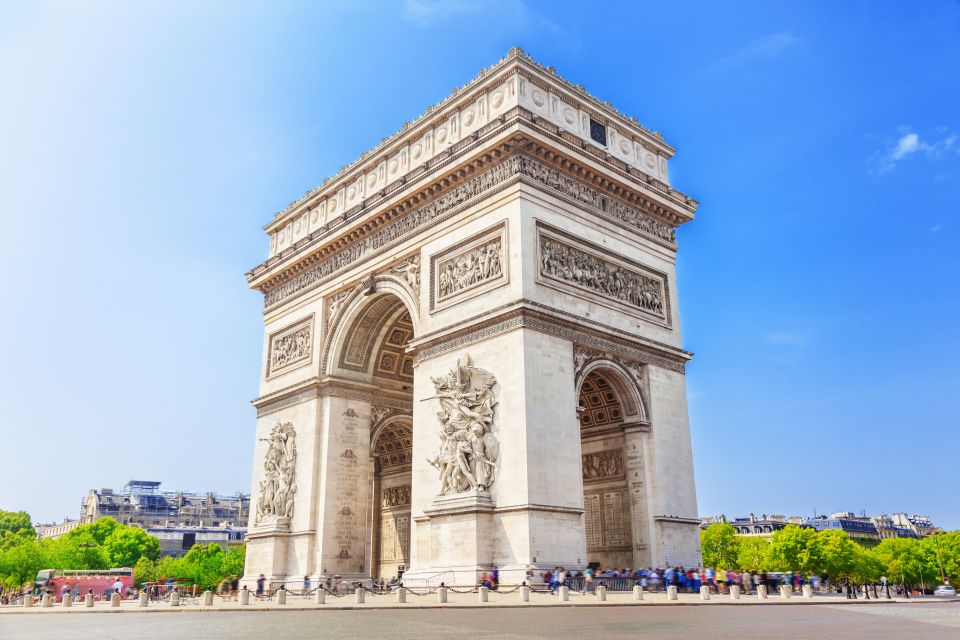 From London: Lunch at Eiffel Tower, Louvre and Notre Dame - Notre Dame guided tour: medieval roots to restoration