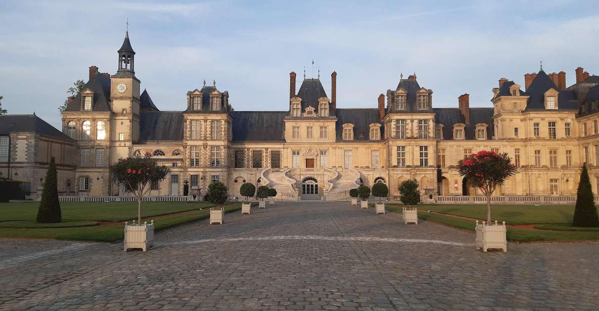 From Paris: Fontainebleau & Vaux-le-Vicomte Private Tour - French Garden Time at Vaux-le-Vicomte (Where the Pace Changes)