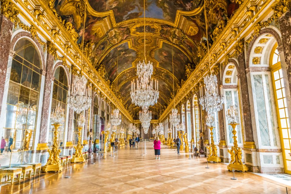 From Paris: Giverny and Versailles Palace Guided Day Trip - How the day’s schedule really works (and why it feels efficient)