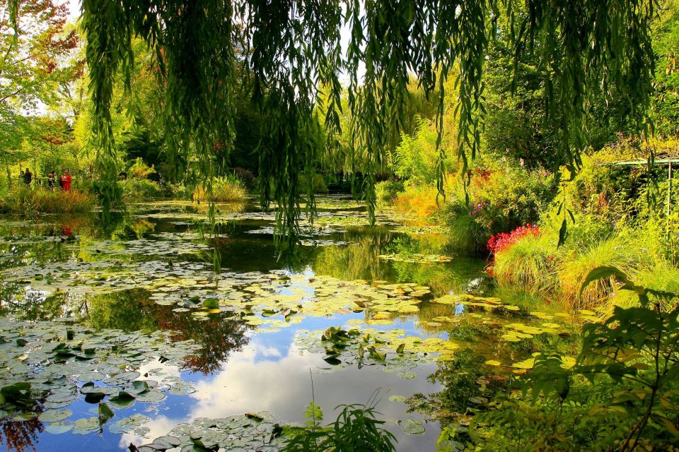 From Paris: Monet Impressionism Tour to Giverny by Minibus - Price and Value: What $1,651 Buys for a Group of Up to 7