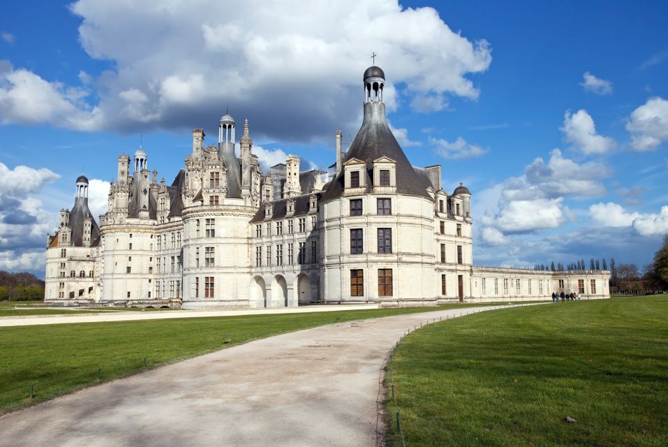 From Paris: Mont St Michel and Loire Valley 2 Day Tour - Key things to know before you go