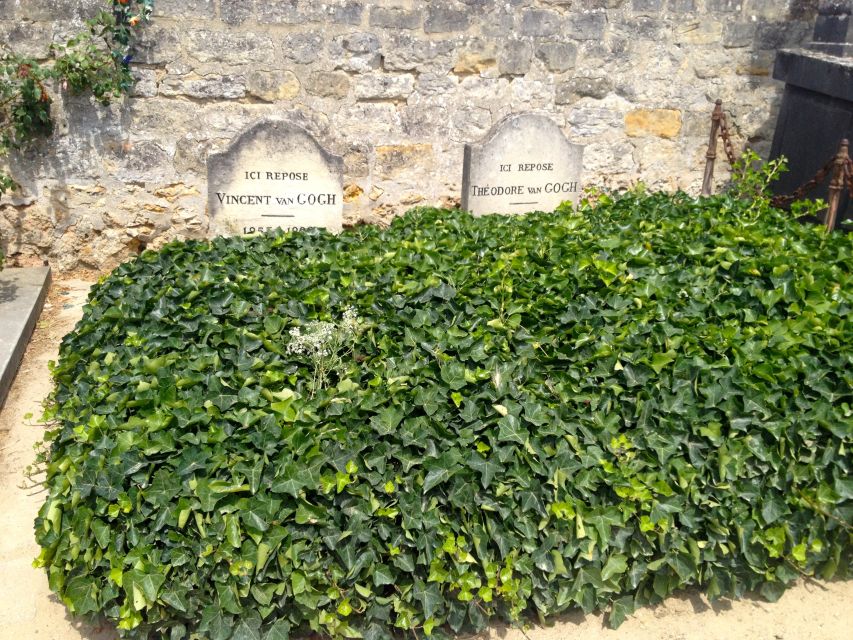 From Paris: Private Day Trip to Giverny and Auvers sur Oise - Lunch in Giverny: Helpful Suggestions, But You’ll Need to Choose
