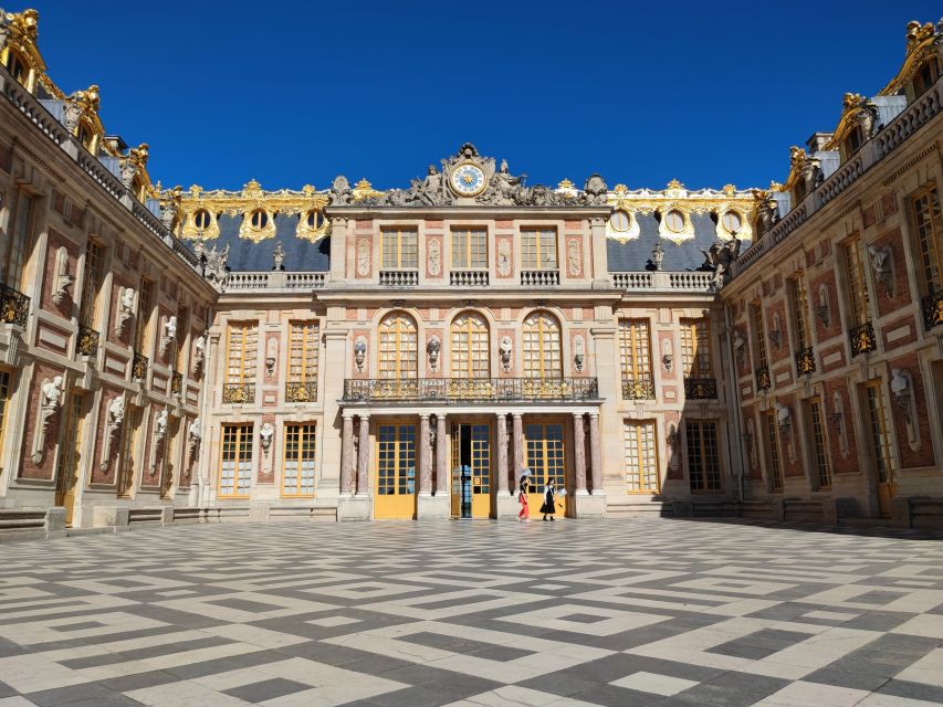 From Paris: Private Versailles Half-Day Private Tour - A licensed guide focused on 17th-century court customs