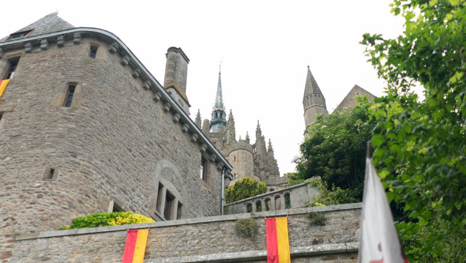From Paris: Small-Group Mont St Michel Tour & Cider Tasting - Lunch in Mont Saint-Michel: plan around the 75-minute break and food costs