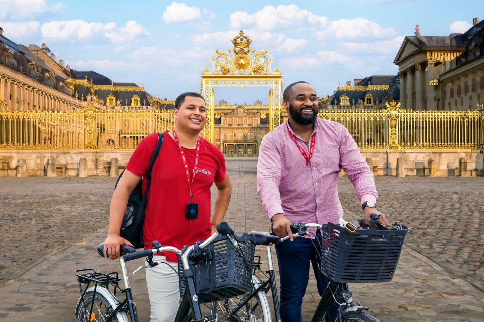From Paris: Versailles Bike Tour with Gardens & Palace Entry - Place du Marché Notre-Dame: shopping for lunch like you live here