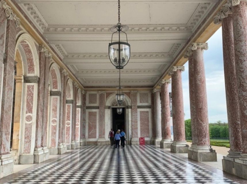 From Paris: Versailles Bike Tour with Gardens & Palace Entry - Price and value: what $131 includes, and where your spending happens
