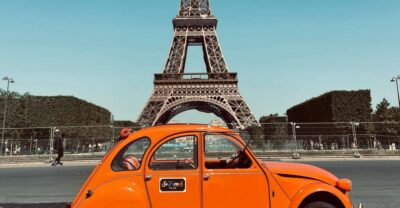 Guided Tour of Paris in Citroën 2CV - The photo and video stops that actually deliver memories