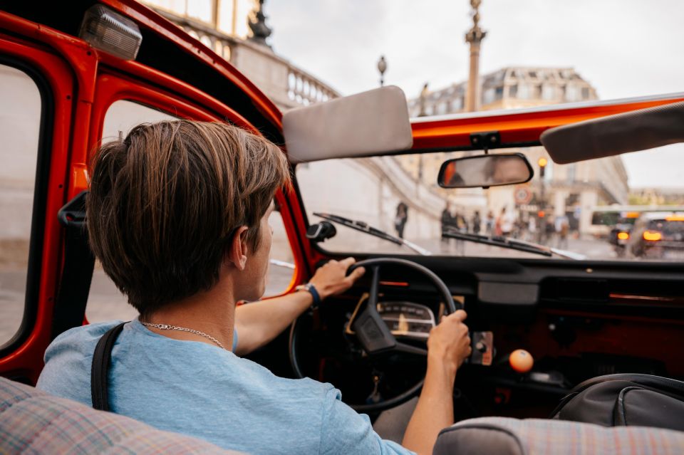 Guided Tour of Paris in Citroën 2CV - Comfort, timing, and group size: what to plan for