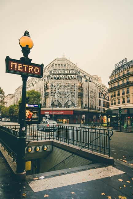Île de la Cité: A Private Tour of Paris' Most Famous Monuments - Sainte-Chapelle’s Stained-Glass Windows: What Makes It Worth the Time
