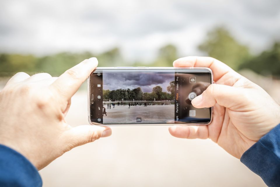 Instagrammable Paris: Icons & Hidden Gems with a Local - Logistics that matter more than you think