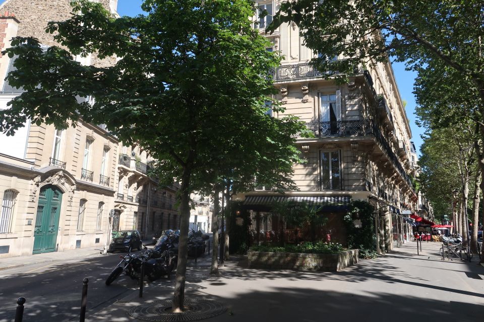 Lifestyle Tour of Saint-Germain-des-Prés - Key things you’ll notice on this Saint-Germain-des-Prés tour