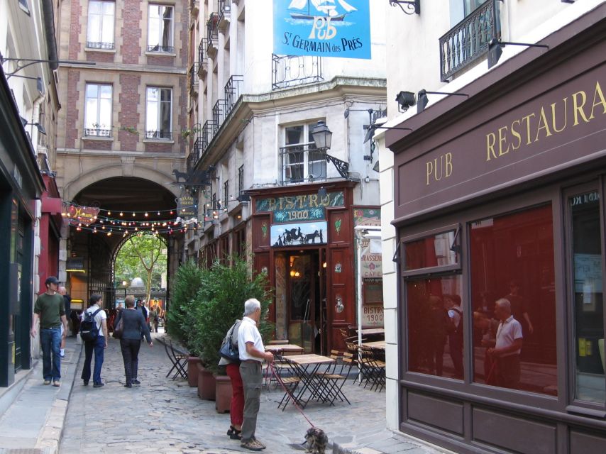 Lifestyle Tour of Saint-Germain-des-Prés - The guide’s role: history plus lifestyle, not one or the other