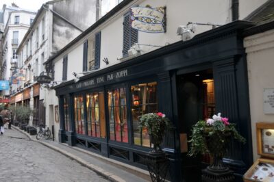 Lifestyle Tour of Saint-Germain-des-Prés - Starting at St-Germain-des-Prés: the landmark that sets the tone