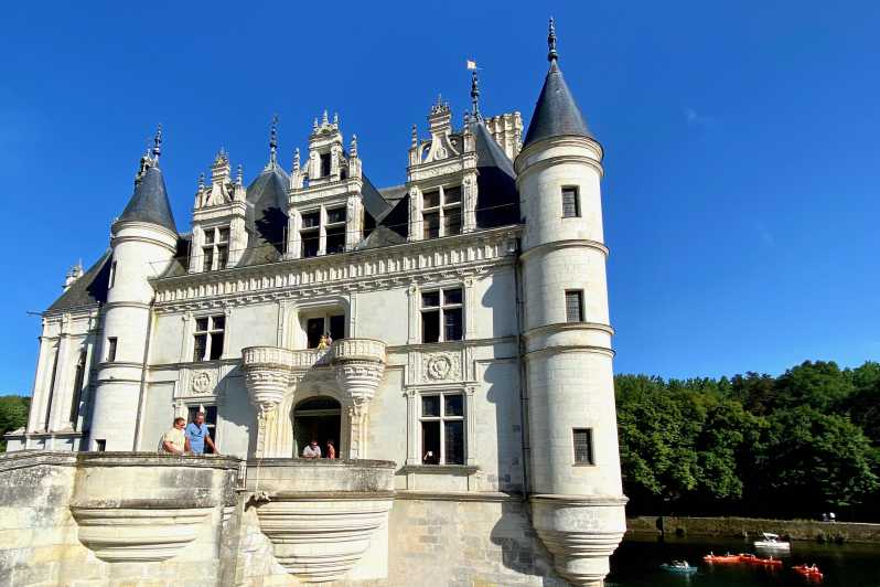 Loire Valley Royal Castles Small Group Day Trip from Paris - The easy part: hotel pickup, Mercedes comfort, and a tight schedule