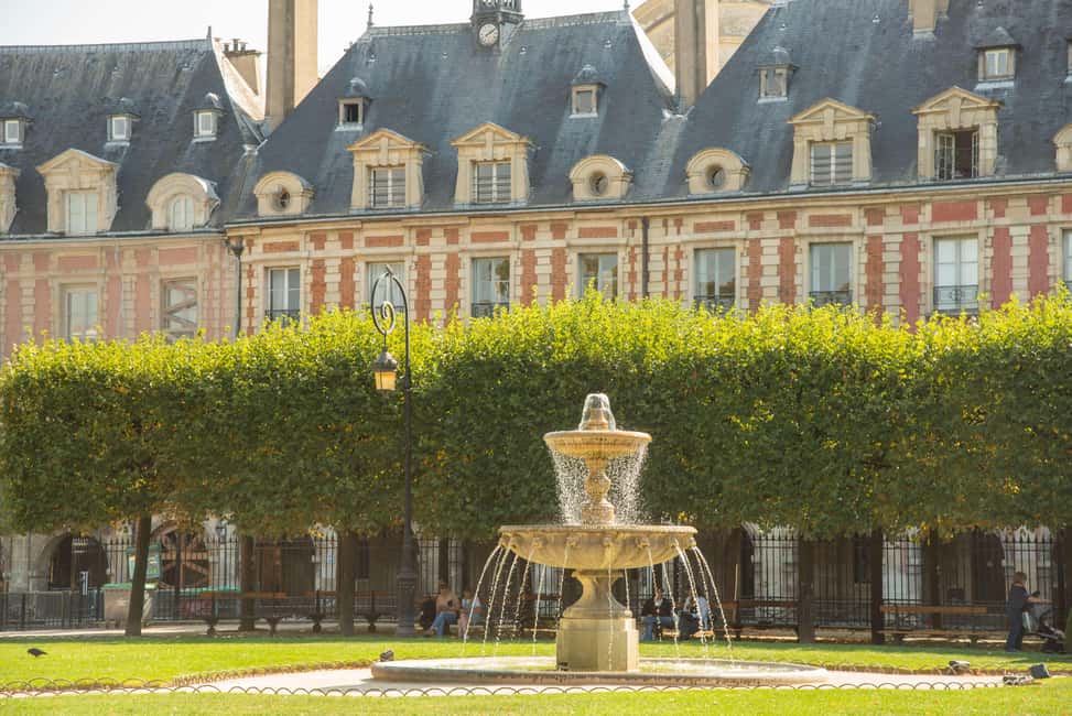 Marais: Discover the Medieval Heart of Paris - Why the Marais still feels medieval and modern at once
