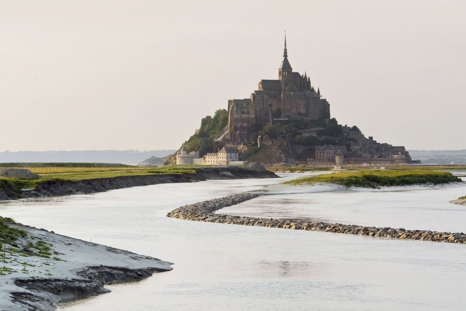 Mont Saint-Michel & Chateaux Country 3-Day Tour from Paris - Why this Paris-to-Normandy-to-Loire route is worth the effort