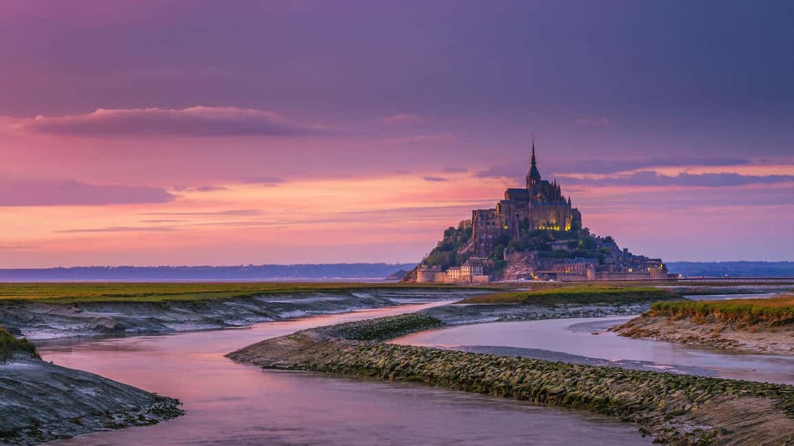 Mont Saint-Michel Small-Group Day Trip from Paris with Abbey Ticket - Key things you’ll notice on this Mont Saint-Michel day
