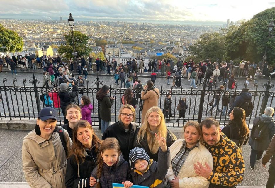 Montmartre: Guided tour to Sacré-Coeur - Le Passe-Muraille and the Montmartre characters