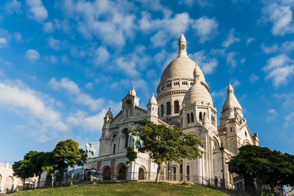 Montmartre: Private Treasure Hunt for Families and Kids - Price and value: $577 for up to 4 people