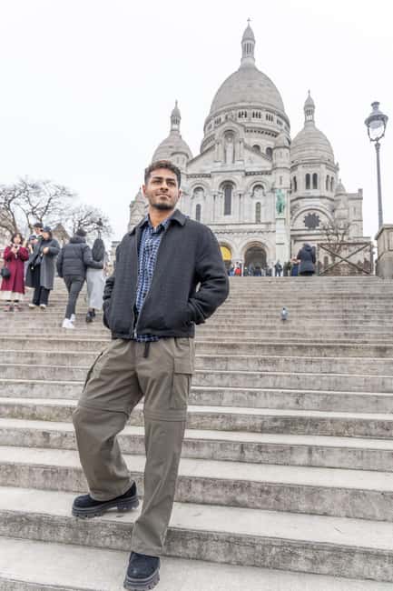 Montmartre Sacre Coeur area photoshoot by Paris photographer - Who should book this (and who might skip it)