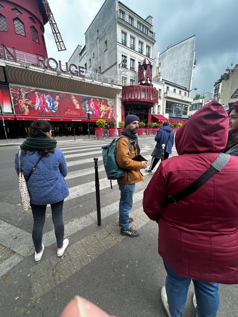 Montmartre Walking Tour: A Journey Through Art and History - Montmartre is more than landmarks when you have Arthur telling the story