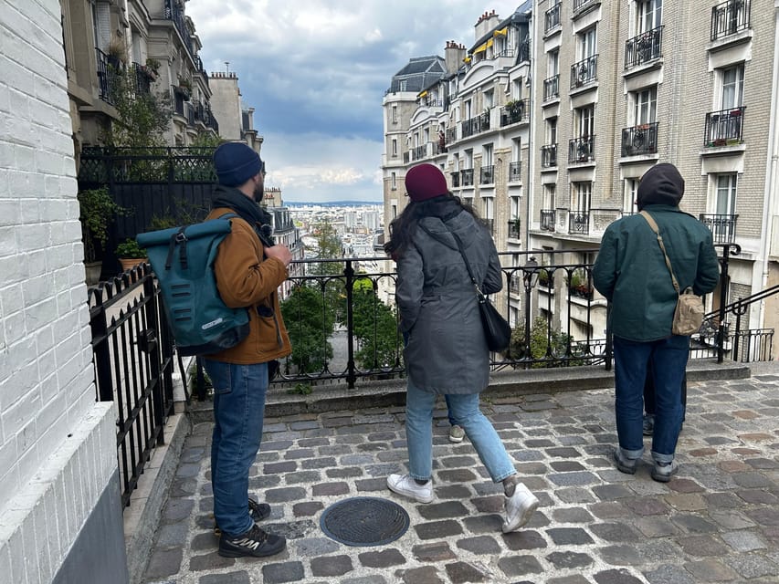 Montmartre Walking Tour: A Journey Through Art and History - Moulin Rouge to the first viewpoints: learning how to see the hill