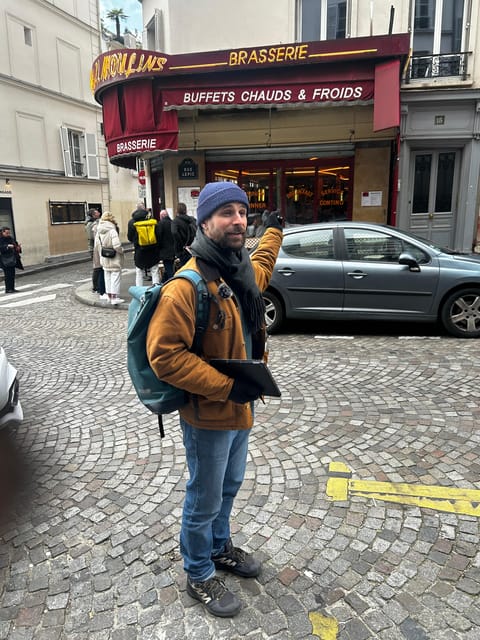 Montmartre Walking Tour: A Journey Through Art and History - La Maison Rose and the vineyard stop that feels like Montmartre’s wink