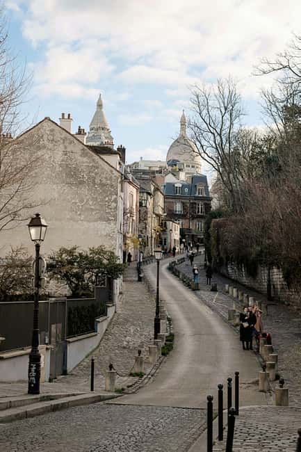 Montmartre Walking Tour with Smartphone App - Stepping Into 1880s Montmartre With a Leplace World Game