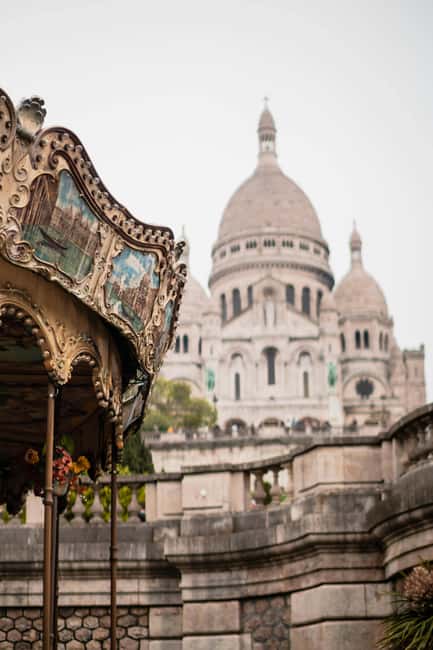 Montmatre Walking Tour: the essential highlights+ - Start at Anvers: The Easiest Way to Get Your Bearings