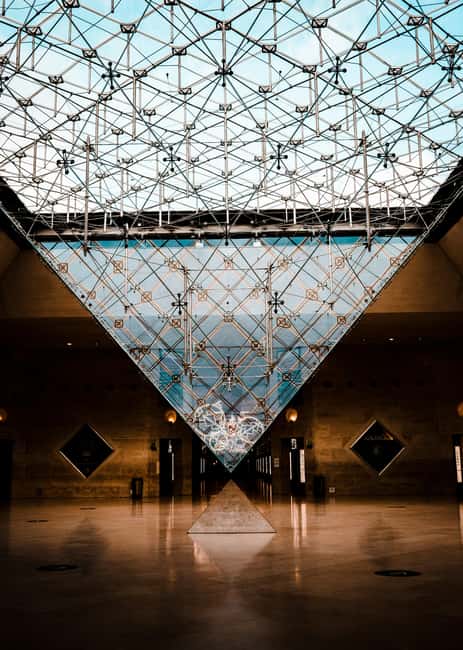 Night at the Louvre Museum: 6-people Max Guided Exploration - Why a 2-Hour Evening Louvre Tour Feels Different