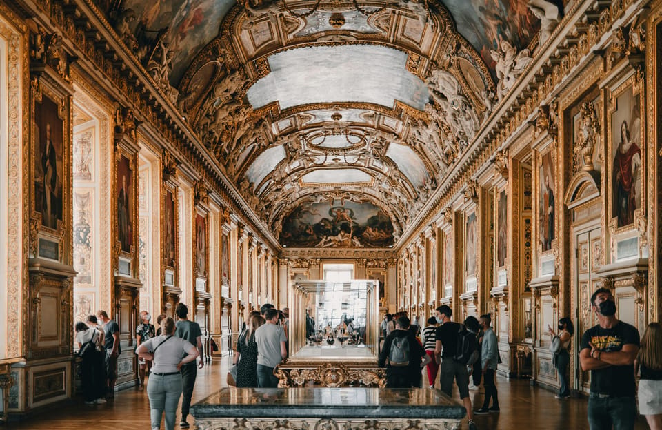 Night at the Louvre Museum: 6-people Max Guided Exploration - The Louvre With a Small Group of 6: What Changes in Real Life
