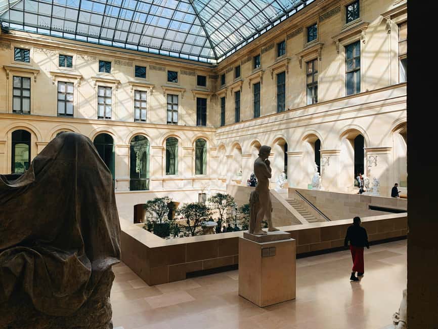Night at the Louvre Museum: 6-people Max Guided Exploration - Comfort, Walking, and Accessibility Reality Check