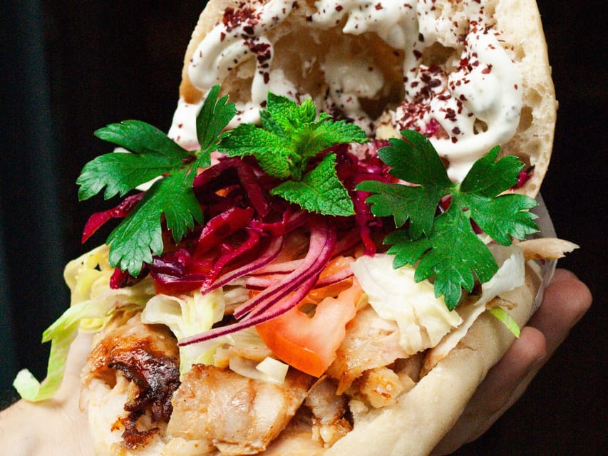 No Diet Club - A selection of the best kebabs in Paris ! - Your sauce choices are the real customization