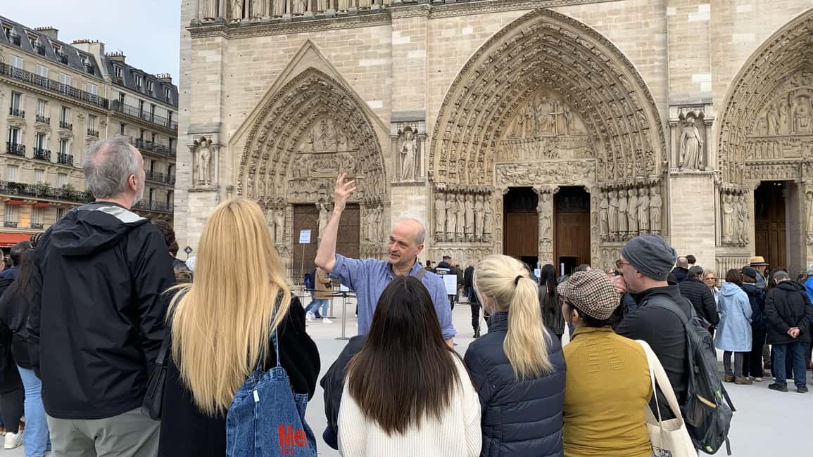Notre-Dame Cathedral Exterior & Latin Quarter Guided Tour - Stop 1: Fontaine Saint-Michel, a 19th-Century Start That Sets the Mood