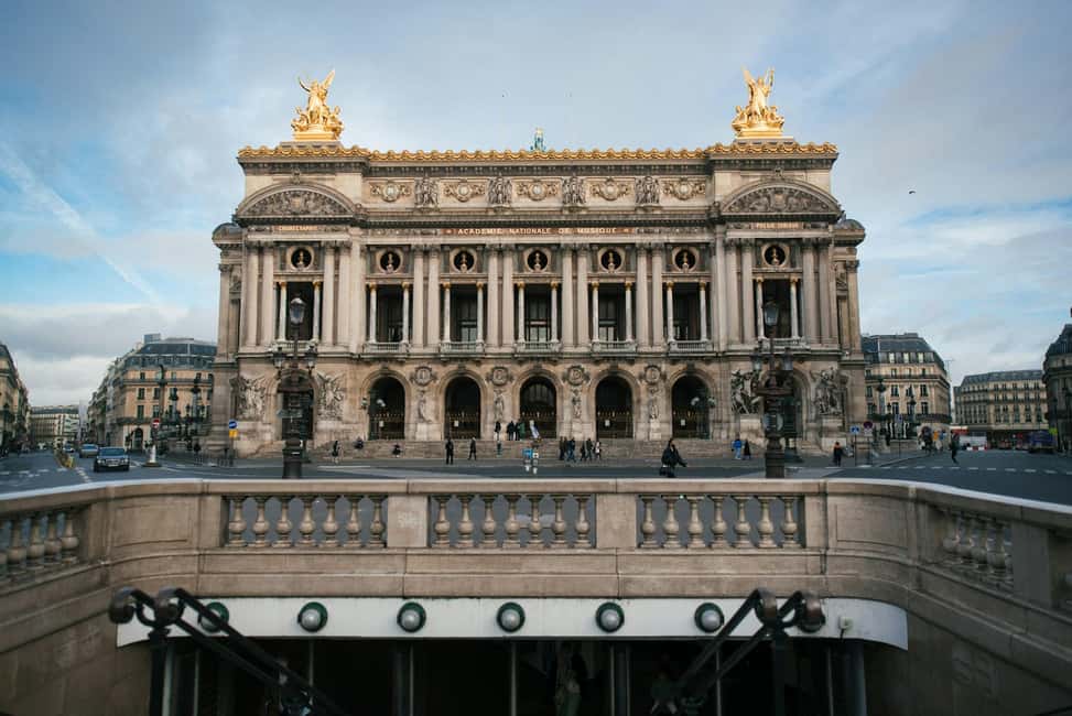 Pairs: The Opera to Hotel des Invalides Guided Walking Tour - Place de la Concorde and the Luxor Obelisk: a Revolution stop you’ll remember