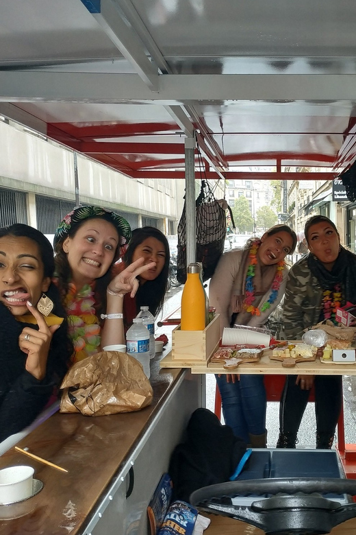 Paris: 1.5-Hour Eiffel Tower Beer Bike Tour - Why a Paris beer bike is a smart way to see the landmarks