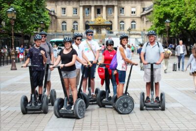 Paris: 1.5-Hour Segway Tour with River Cruise Ticket - Les Invalides and the Army Museum: the start of Paris with weight