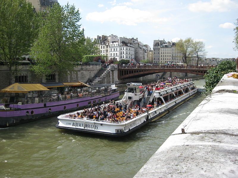 Paris: 1.5-Hour Segway Tour with River Cruise Ticket - The guide factor: why Fadwa, Boris, and Loucas matter