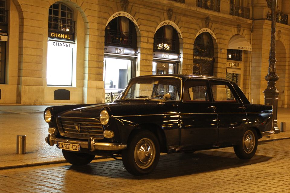 Paris: 1.5-Hour Vintage Car Night Tour - The 404 route begins with Place des Vosges and a macaroon pause