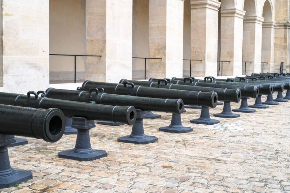 Paris: Army Museum Ticket and Seine River Cruise Combo - Seine River cruise logistics: meeting at Bateaux Parisiens Pier #3
