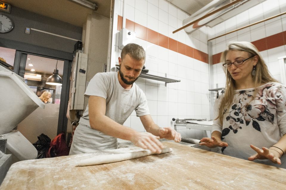 Paris Bakery Tour - The Goodie Bag: How to Use Your Free Bread Smartly