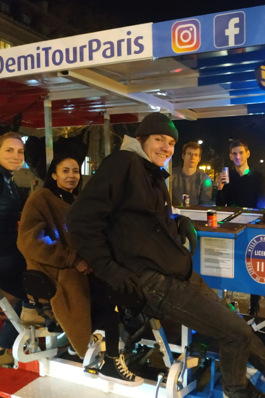 Paris: Beer Bike Bar With Drinks Included - Trocadéro stop: Tour Eiffel photos plus a first taste